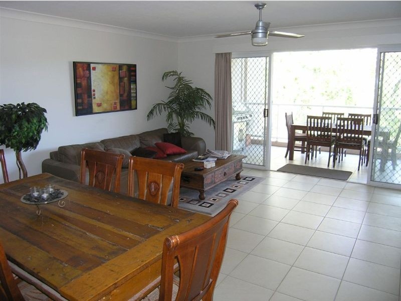 4/14 Brake Street, Burleigh Heads QLD 4220