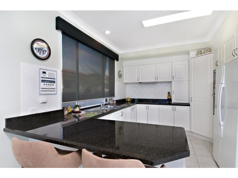 7 Montego Court, Mermaid Waters QLD 4218