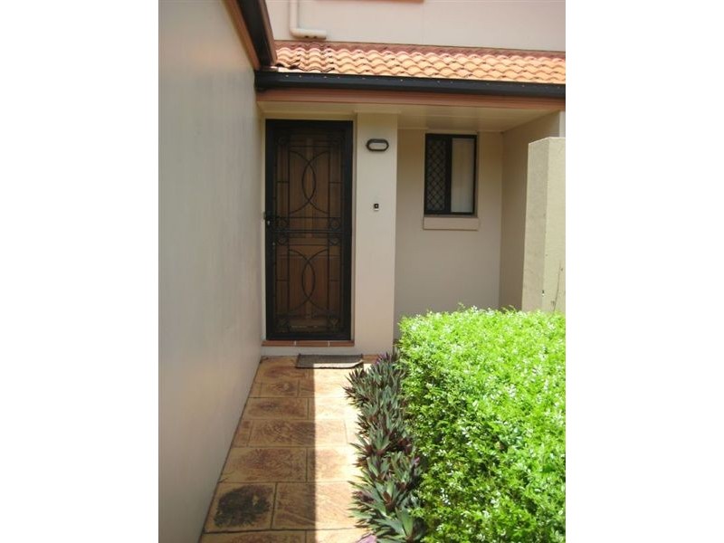 1/10 Cantala Avenue, Miami QLD 4220