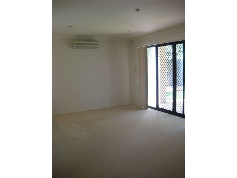 1/10 Cantala Avenue, Miami QLD 4220