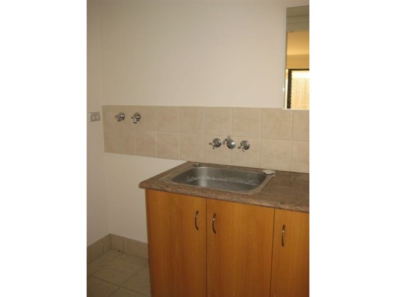 1/10 Cantala Avenue, Miami QLD 4220