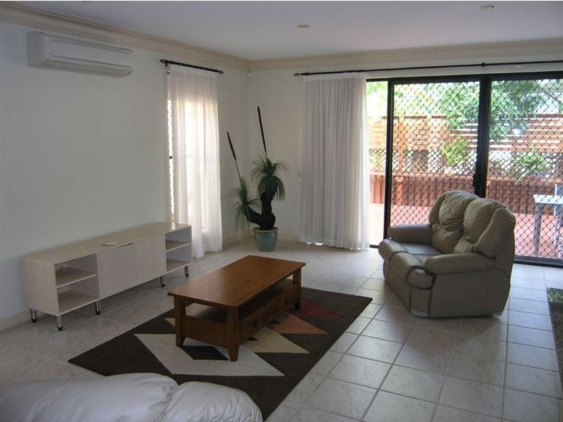 1/51 Sunset Boulevard, Surfers Paradise QLD 4217