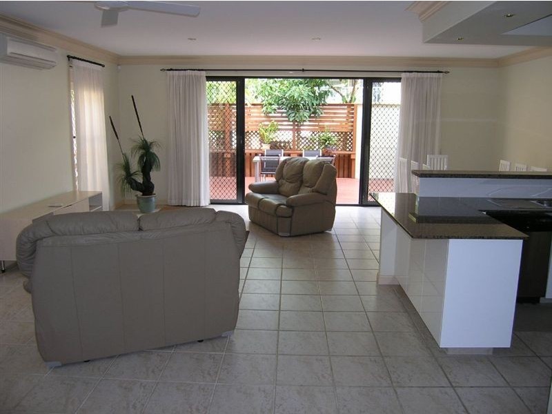 1/51 Sunset Boulevard, Surfers Paradise QLD 4217