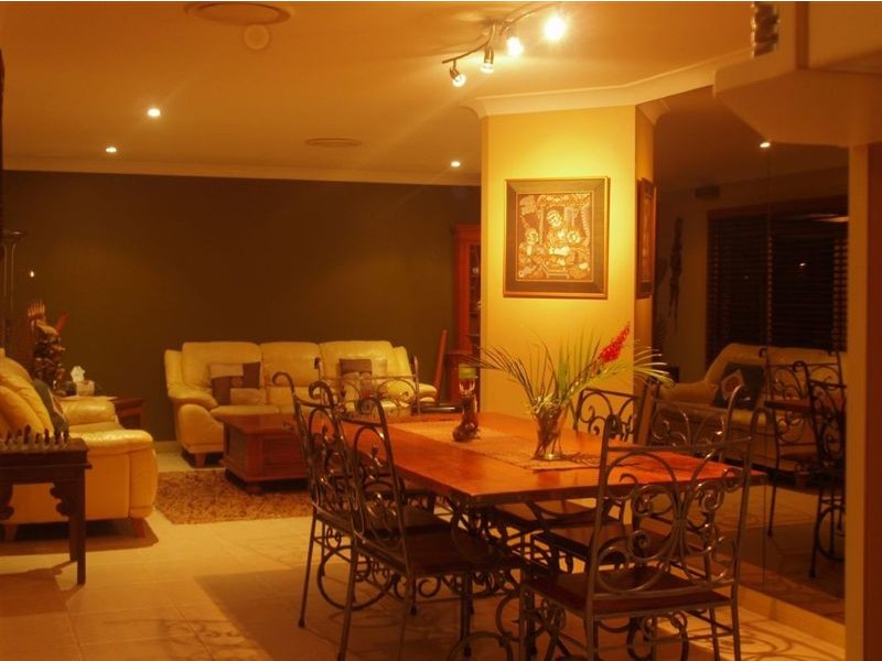 5 Metricup Court, Mermaid Waters QLD 4218