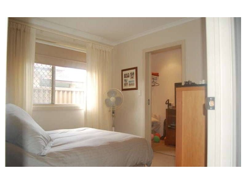 36 Vatakoula Parade, Mermaid Waters QLD 4218