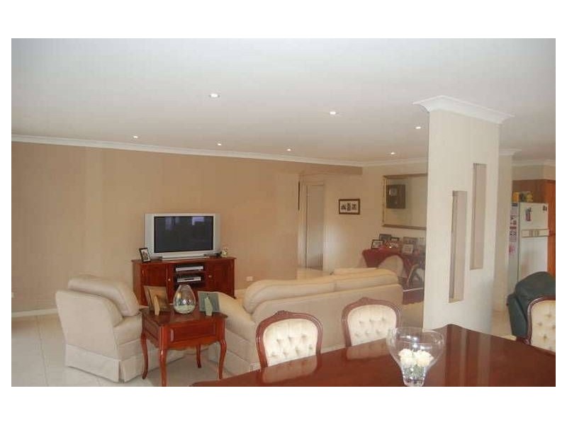 36 Vatakoula Parade, Mermaid Waters QLD 4218