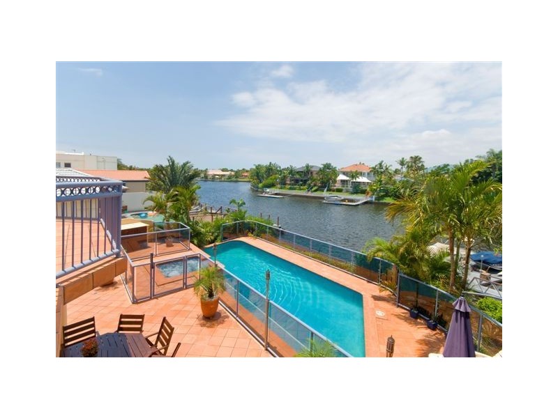 3 Montego Court, Mermaid Waters QLD 4218
