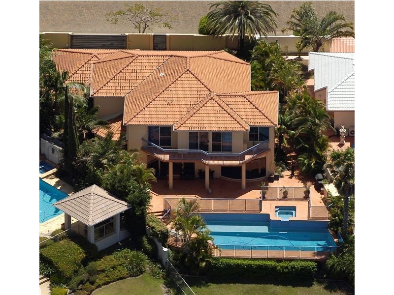 3 Montego Court, Mermaid Waters QLD 4218