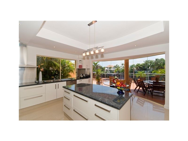 3 Montego Court, Mermaid Waters QLD 4218