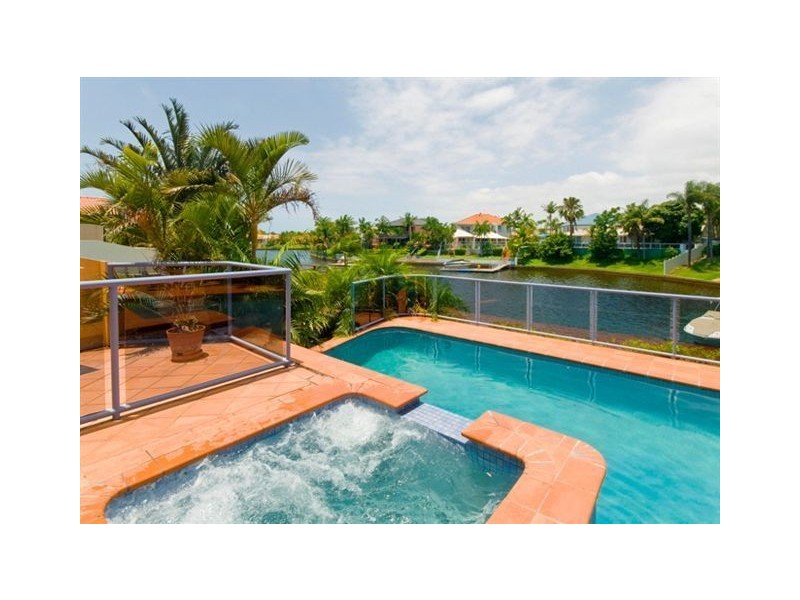 3 Montego Court, Mermaid Waters QLD 4218