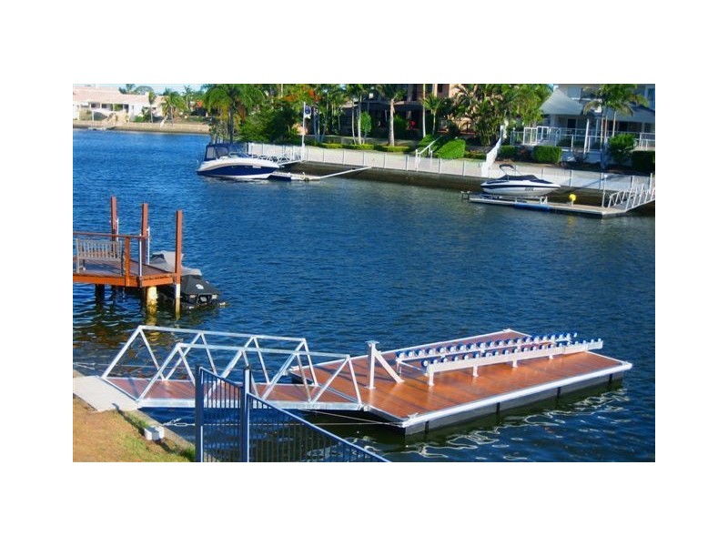 3 Montego Court, Mermaid Waters QLD 4218