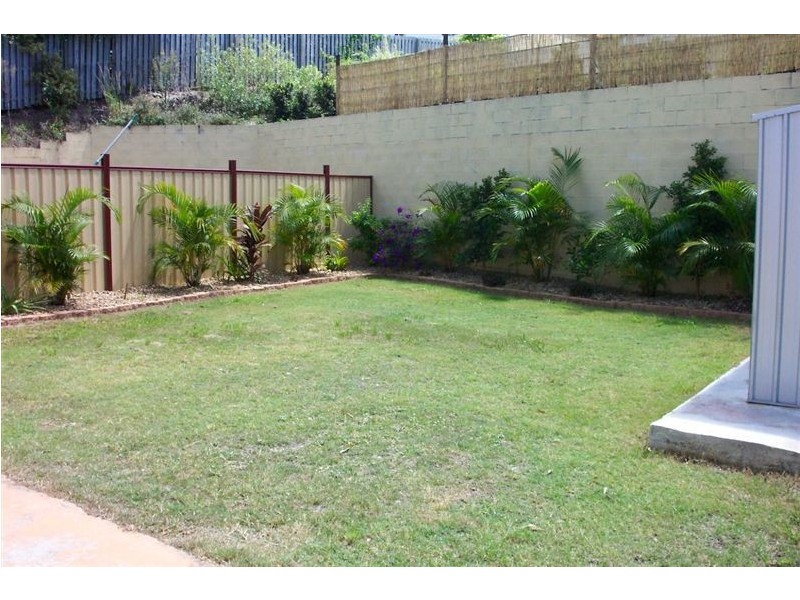 2/6 Soldierbird Place, Carrara QLD 4211