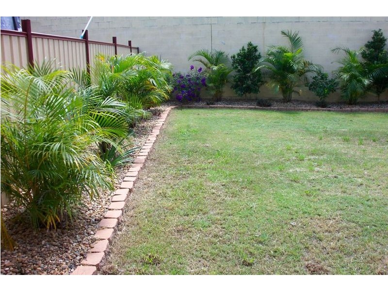 2/6 Soldierbird Place, Carrara QLD 4211