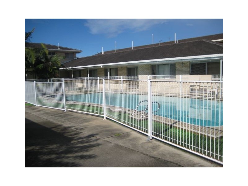 1/2423 Gold Coast Hwy, Mermaid Beach QLD 4218