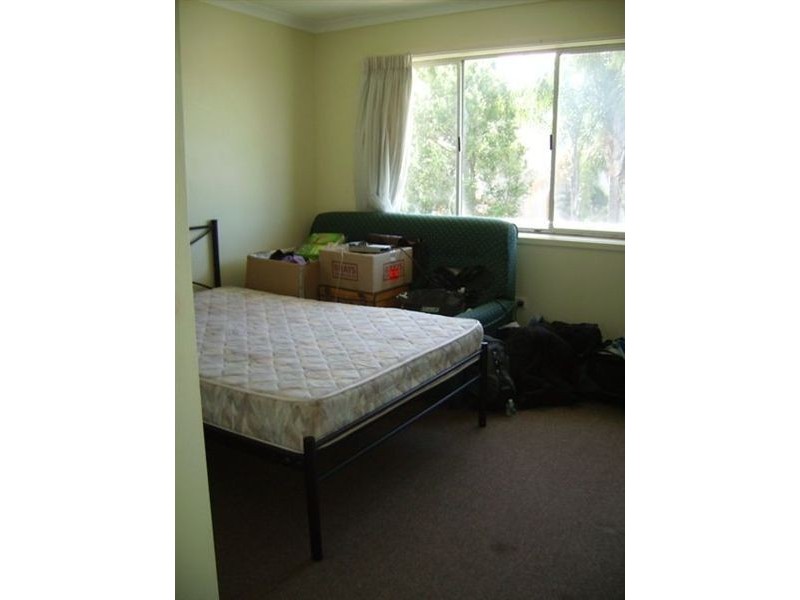 1/2423 Gold Coast Hwy, Mermaid Beach QLD 4218