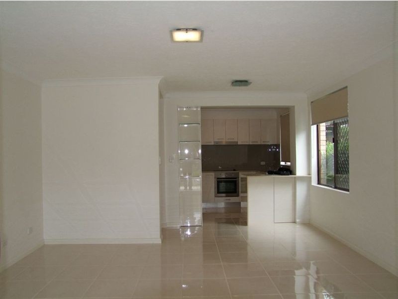 1/22 Genoa Street, Surfers Paradise QLD 4217