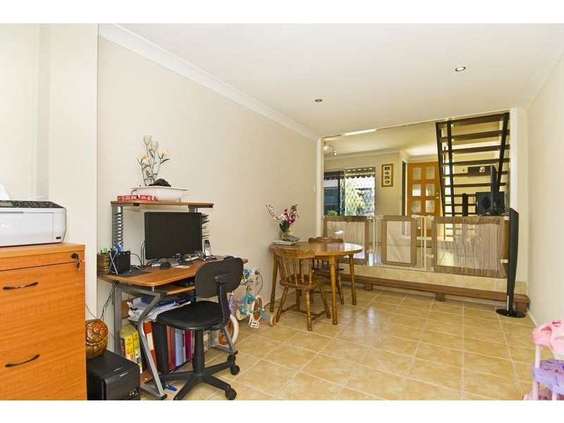 4/6 Duet Drive, Mermaid Waters QLD 4218