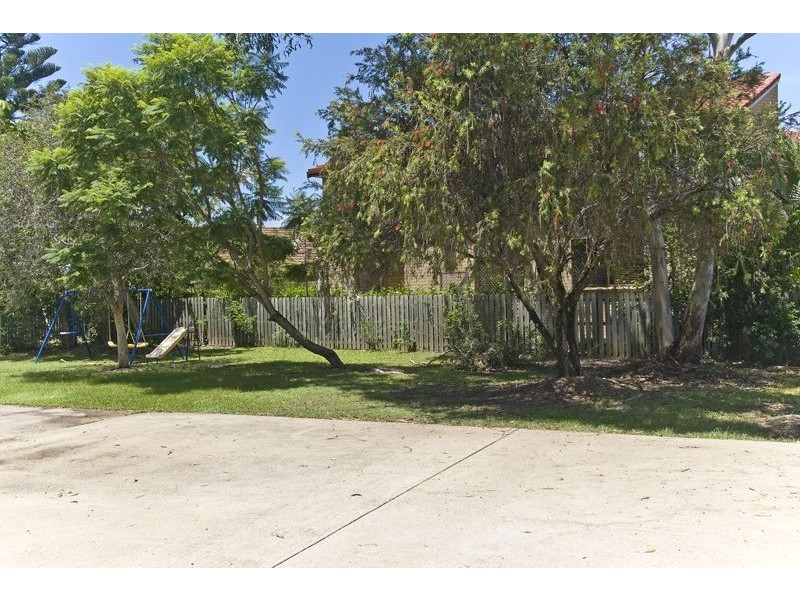 4/6 Duet Drive, Mermaid Waters QLD 4218