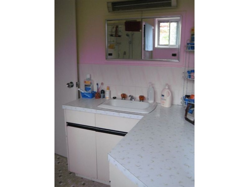 12 Carrara Road, Carrara QLD 4211