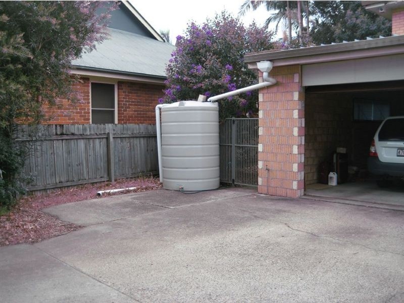 12 Carrara Road, Carrara QLD 4211