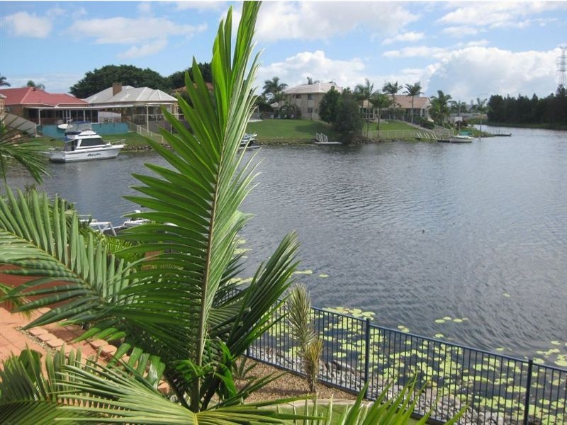 81 Port Jackson Boulevard, Clear Island Waters QLD 4226