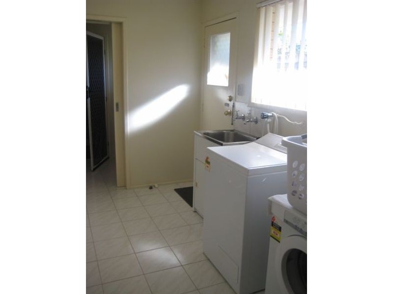 1 Park Avenue, Broadbeach Waters QLD 4218