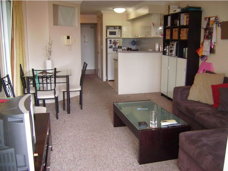 308/9 Beach Parade, Surfers Paradise QLD 4217