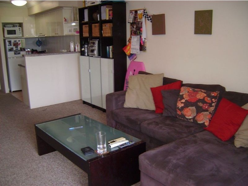 308/9 Beach Parade, Surfers Paradise QLD 4217