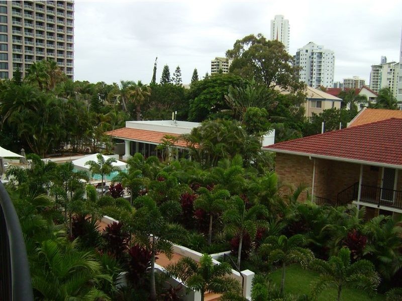 308/9 Beach Parade, Surfers Paradise QLD 4217