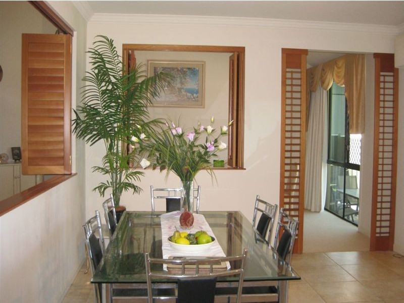 20 Merrimac Boulevard, Broadbeach Waters QLD 4218