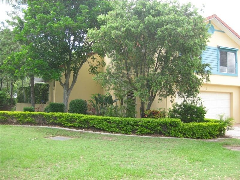 8/125 Santa Cruz Boulevard, Clear Island Waters QLD 4226