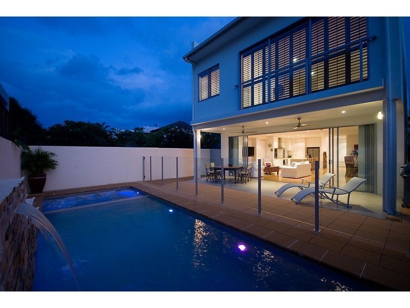 25 Alfred Street, Mermaid Beach QLD 4218
