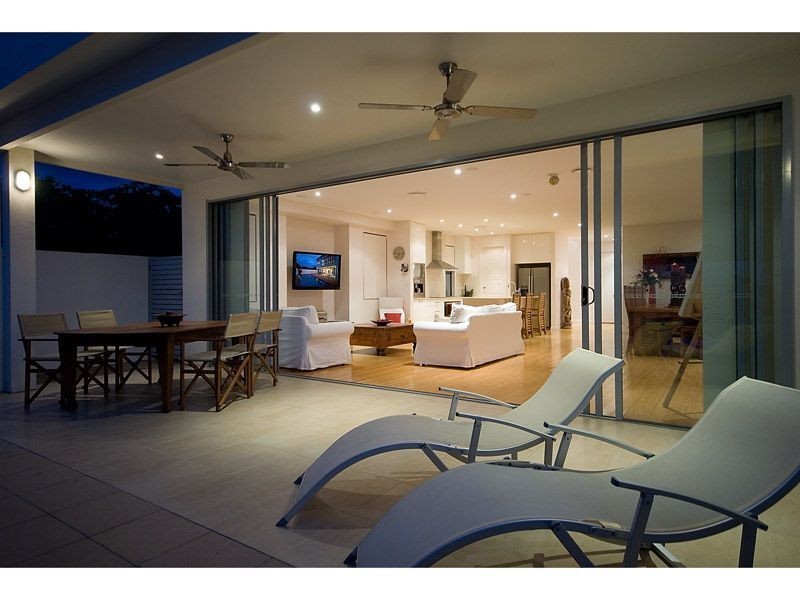 25 Alfred Street, Mermaid Beach QLD 4218