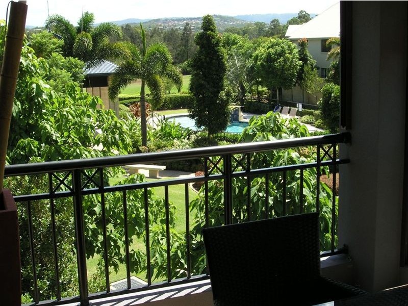 2043 The Vistas Drive, Carrara QLD 4211