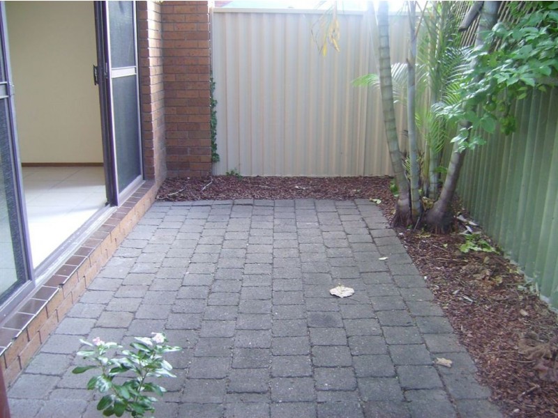 25/17 Duet Drive, Mermaid Waters QLD 4218