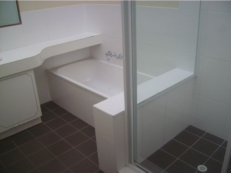 25/17 Duet Drive, Mermaid Waters QLD 4218