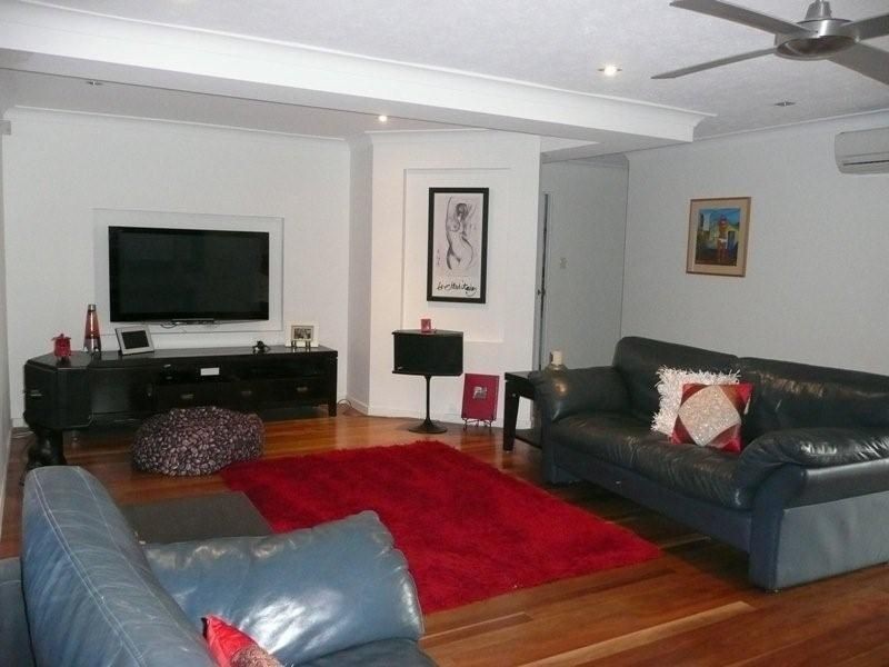 6 Fairway Drive, Clear Island Waters QLD 4226