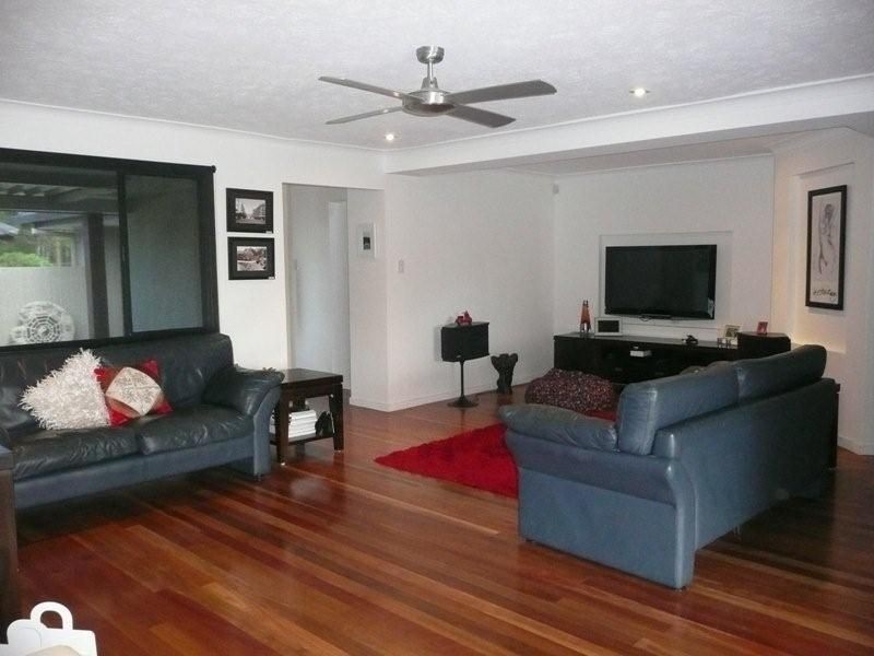 6 Fairway Drive, Clear Island Waters QLD 4226