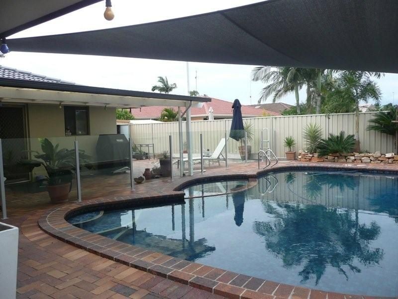 6 Fairway Drive, Clear Island Waters QLD 4226