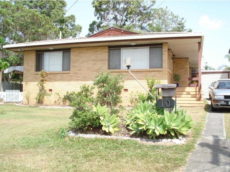 10 Cascade Avenue, Benowa QLD 4217