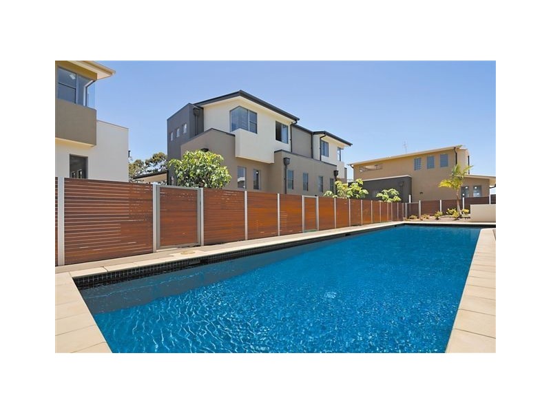17 Great Southern Drive, Robina QLD 4226