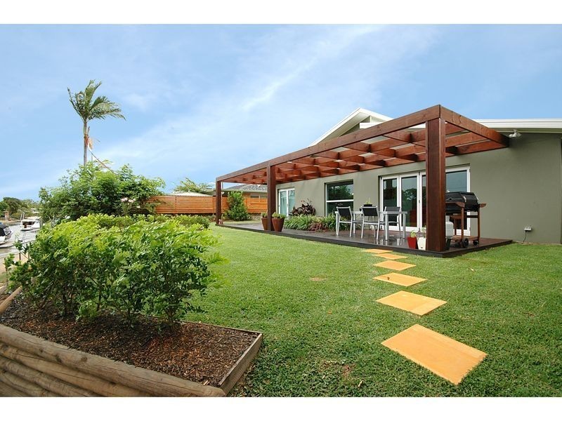 100 Rio Vista Boulevard, Broadbeach Waters QLD 4218