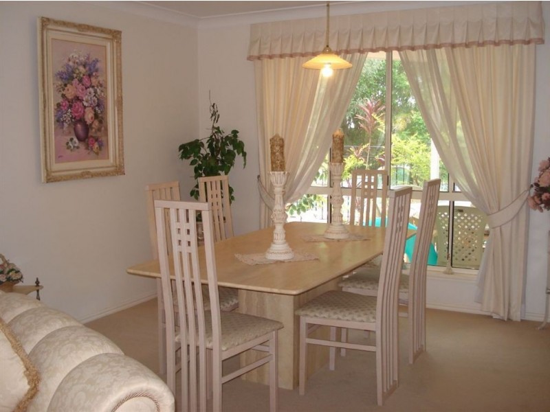 22 Clipper Boulevard, Clear Island Waters QLD 4226