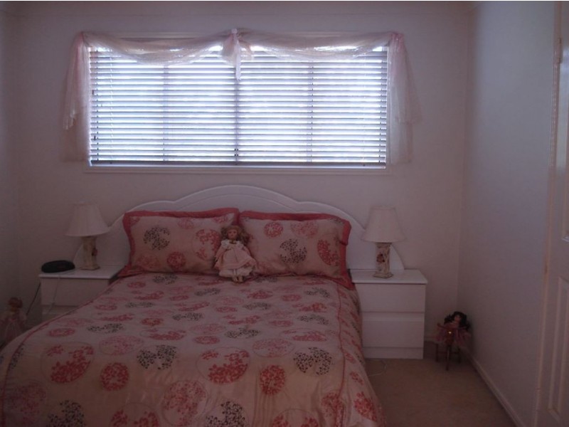 22 Clipper Boulevard, Clear Island Waters QLD 4226