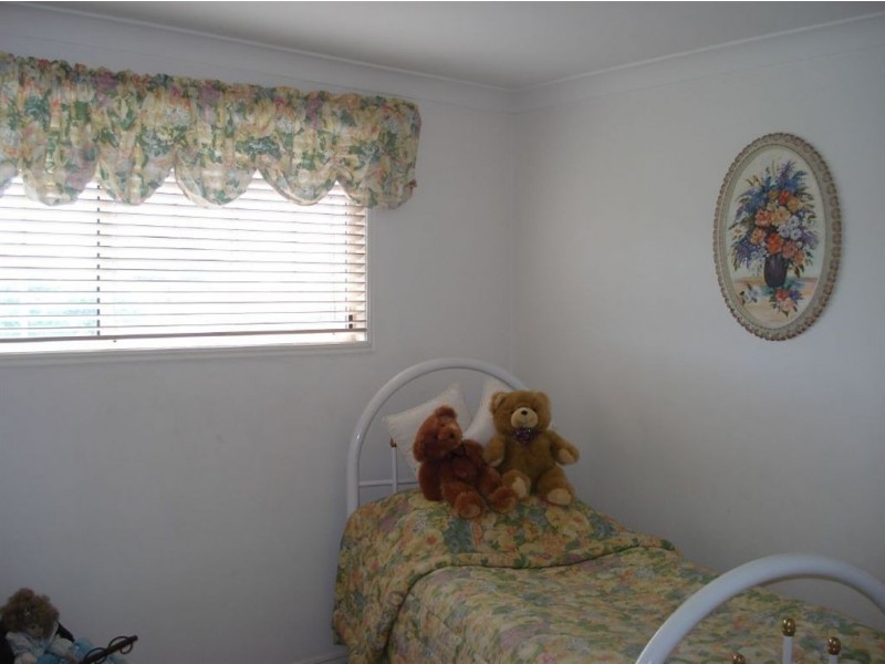 22 Clipper Boulevard, Clear Island Waters QLD 4226