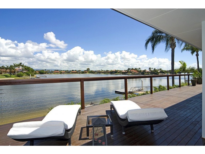 46 Arcadia Drive, Mermaid Waters QLD 4218
