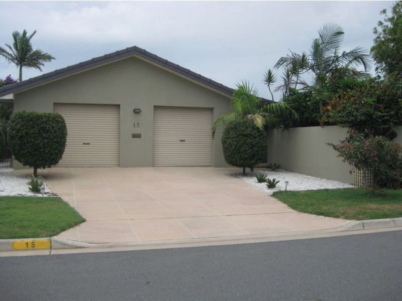 15 Weatherly Avenue, Mermaid Waters QLD 4218