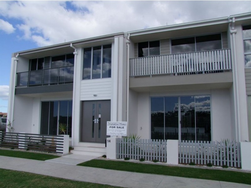 14 South Bay Drive, Varsity Lakes QLD 4227