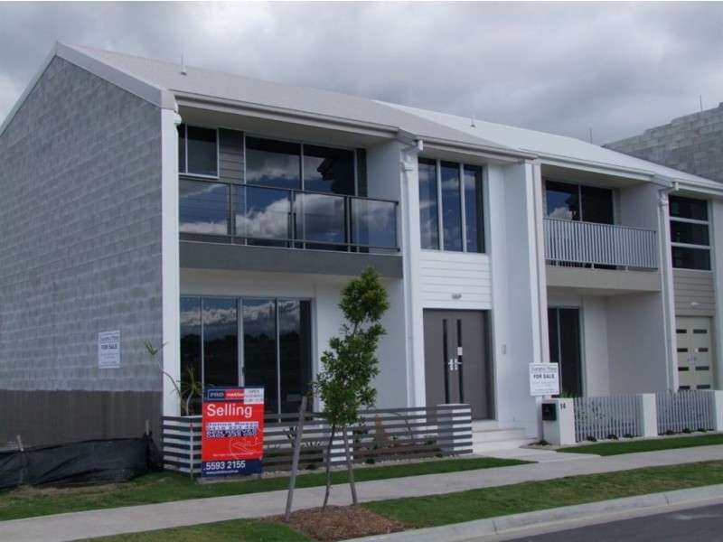 14 South Bay Drive, Varsity Lakes QLD 4227