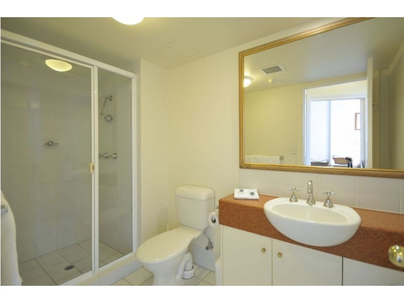 708/9 Beach Parade, Surfers Paradise QLD 4217